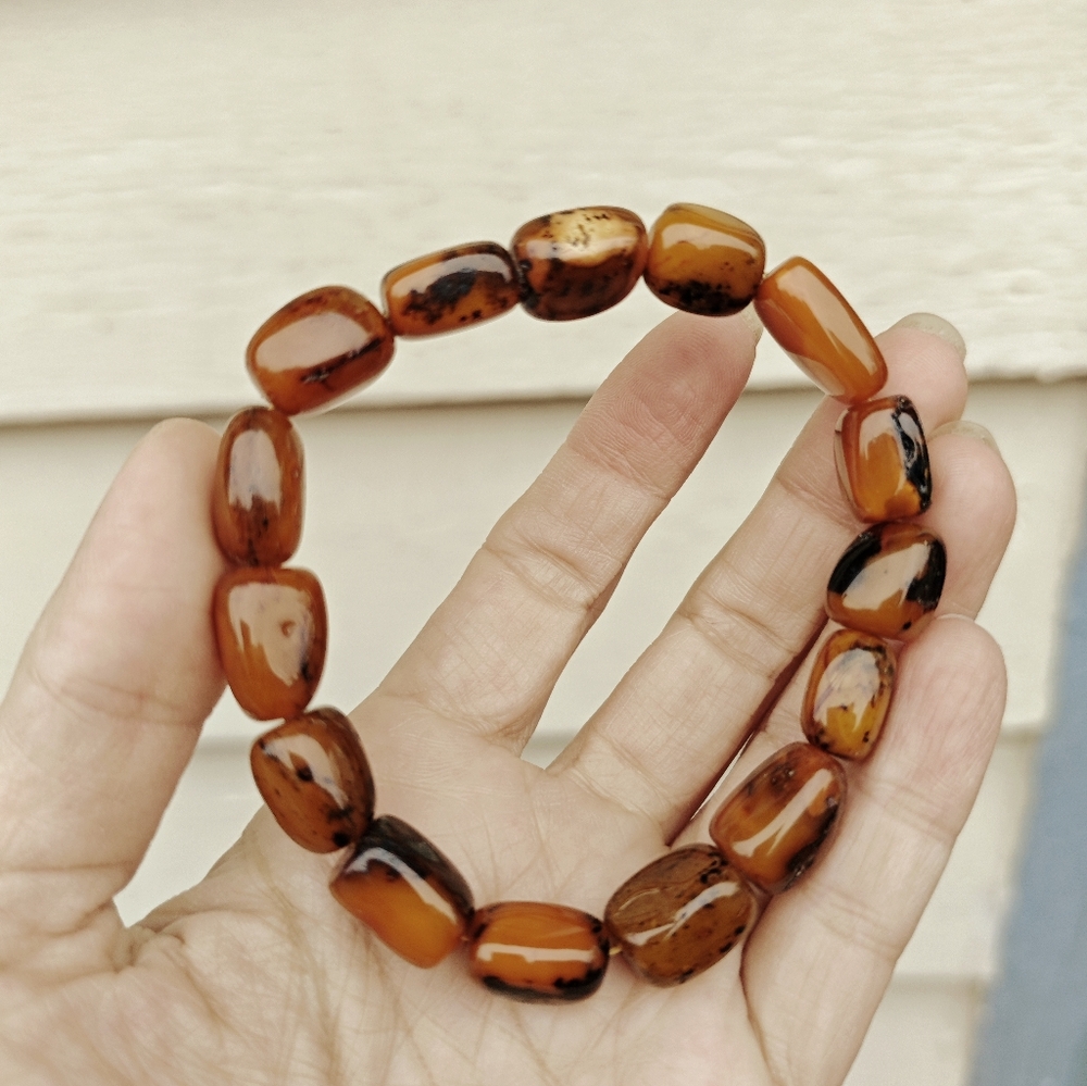 150 Elegant Brown amber Beaded Bracelet，real amber，for bog wrist